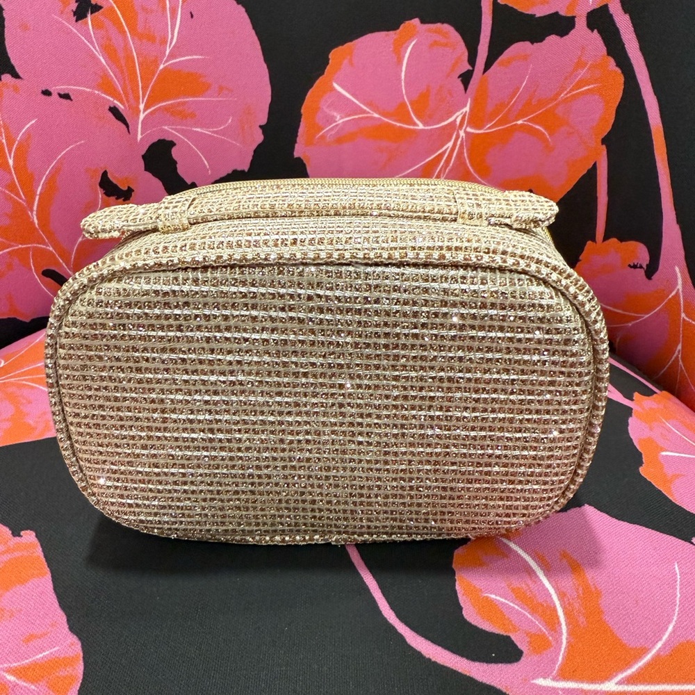 NEW Christian Dior Gold Woven Beauty Makeup Bag Pouch - Picture 4 of 9